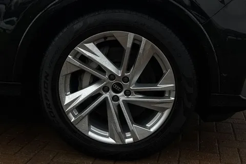 13 of 62 for Audi Q7 S line 55 TFSI quattro 340 PS tiptronic