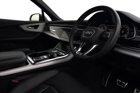 14 of 62 for Audi Q7 S line 55 TFSI quattro 340 PS tiptronic