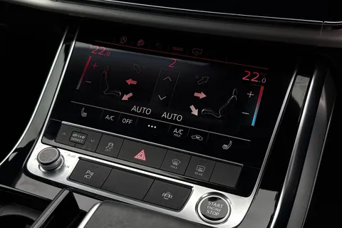 22 of 62 for Audi Q7 S line 55 TFSI quattro 340 PS tiptronic