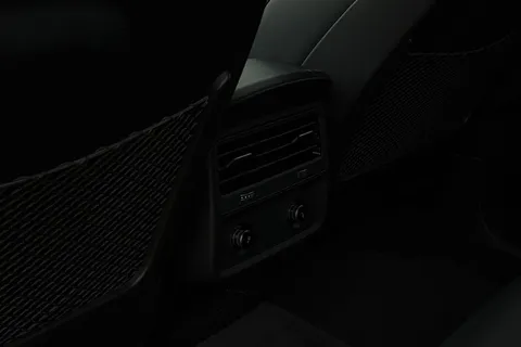 28 of 62 for Audi Q7 S line 55 TFSI quattro 340 PS tiptronic