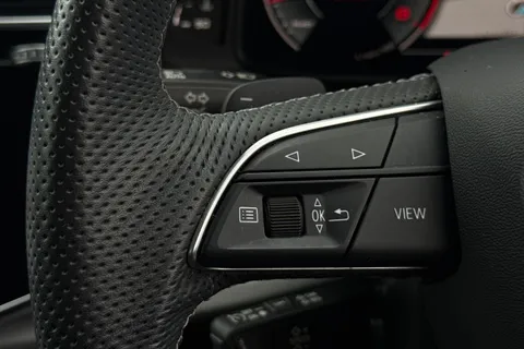 35 of 62 for Audi Q7 S line 55 TFSI quattro 340 PS tiptronic