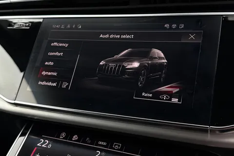 41 of 62 for Audi Q7 S line 55 TFSI quattro 340 PS tiptronic