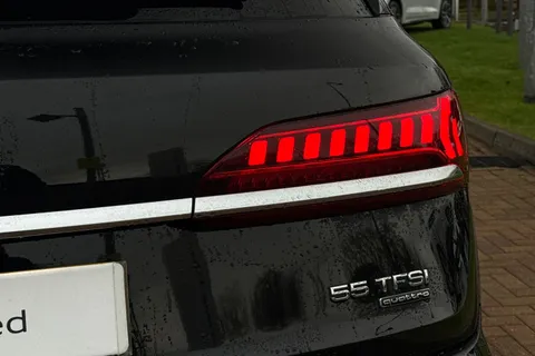 47 of 62 for Audi Q7 S line 55 TFSI quattro 340 PS tiptronic