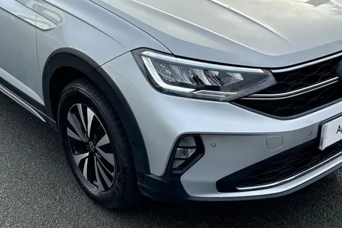 DF25AOS Volkswagen Taigo 1.0 TSI Life DSG Euro 6 (s/s) 5dr Thumbnail #9