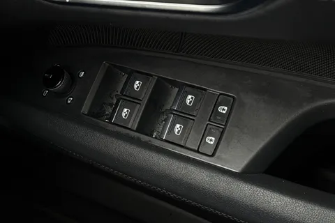 NG23EGY Audi e-tron GT    quattro 350,00 kW Thumbnail #22