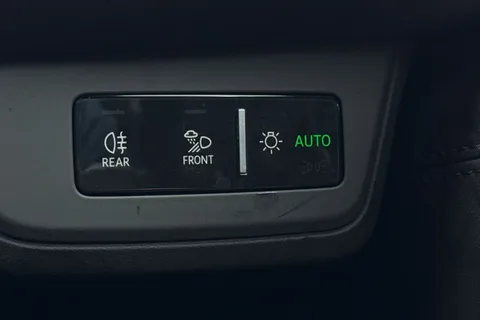 NG23EGY Audi e-tron GT    quattro 350,00 kW Thumbnail #31