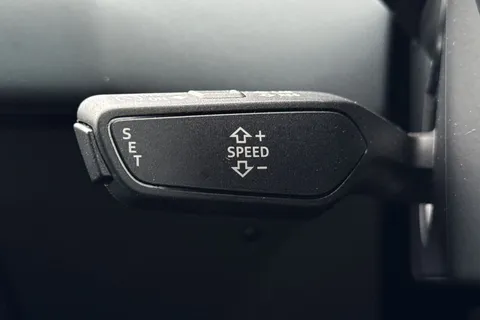 NG23EGY Audi e-tron GT    quattro 350,00 kW Thumbnail #33