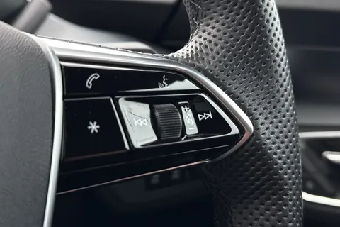 NG23EGY Audi e-tron GT    quattro 350,00 kW Thumbnail #35