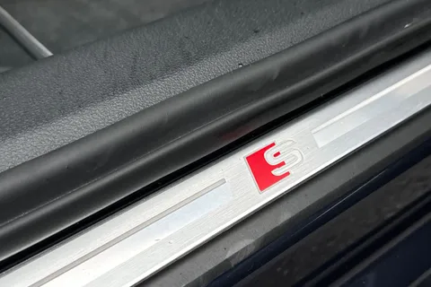 PJ75KWT Audi A6 Avant Avant Black Edition 40 TFSI  204 PS S tronic Thumbnail #36