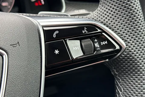 PJ75KWT Audi A6 Avant Avant Black Edition 40 TFSI  204 PS S tronic Thumbnail #47