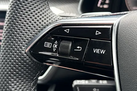 PJ75KWT Audi A6 Avant Avant Black Edition 40 TFSI  204 PS S tronic Thumbnail #49