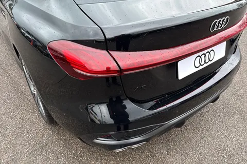  Audi A5 2.0 TDI S line Saloon S Tronic Euro 6 (s/s) 5dr Thumbnail #8