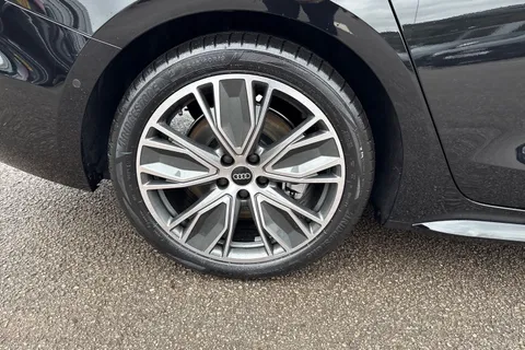  Audi A5 2.0 TDI S line Saloon S Tronic Euro 6 (s/s) 5dr Thumbnail #13