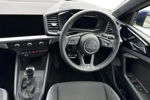 KR25YJH Audi A1 S line 30 TFSI  116 PS S tronic Thumbnail #18