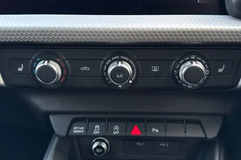 KR25YJH Audi A1 S line 30 TFSI  116 PS S tronic Thumbnail #22