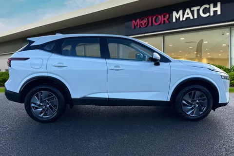 MM72GYX Nissan Qashqai 1.3 DIG-T MHEV Acenta Premium XTRON Euro 6 (s/s) 5dr Thumbnail #3