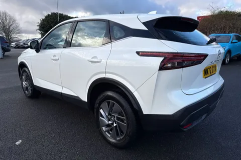 MM72GYX Nissan Qashqai 1.3 DIG-T MHEV Acenta Premium XTRON Euro 6 (s/s) 5dr Thumbnail #29