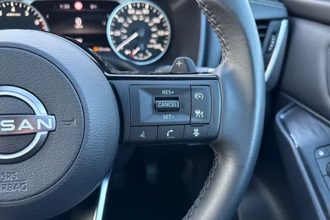 MM72GYX Nissan Qashqai 1.3 DIG-T MHEV Acenta Premium XTRON Euro 6 (s/s) 5dr Thumbnail #38