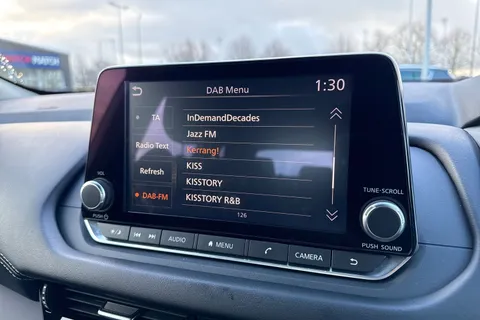 MM72GYX Nissan Qashqai 1.3 DIG-T MHEV Acenta Premium XTRON Euro 6 (s/s) 5dr Thumbnail #45