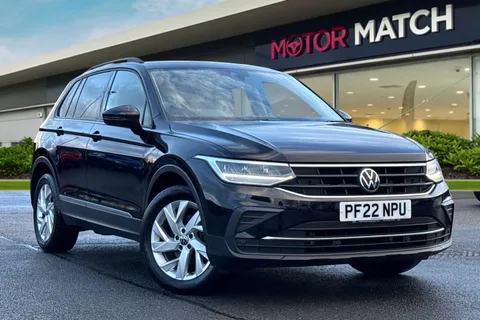 PF22NPU Volkswagen Tiguan 1.5 TSI Life DSG Euro 6 (s/s) 5dr Thumbnail #1