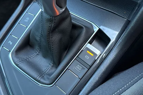 PF22NPU Volkswagen Tiguan 1.5 TSI Life DSG Euro 6 (s/s) 5dr Thumbnail #56