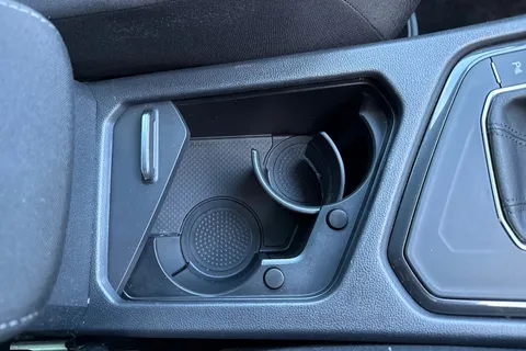 PF22NPU Volkswagen Tiguan 1.5 TSI Life DSG Euro 6 (s/s) 5dr Thumbnail #57