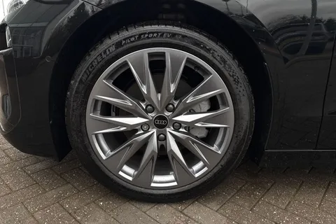 DC25FMY Audi A6 E-Tron Avant 83kWh Sport Auto 5dr Thumbnail #14