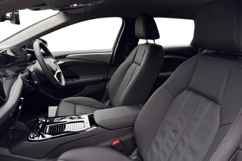 DC25FMY Audi A6 E-Tron Avant 83kWh Sport Auto 5dr Thumbnail #17