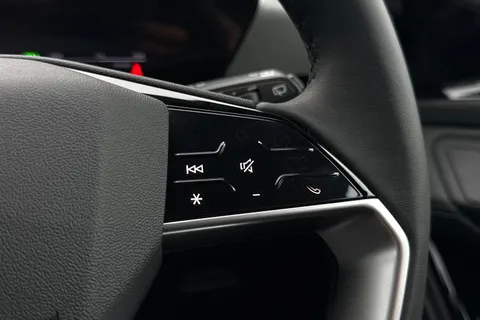 DC25FMY Audi A6 E-Tron Avant 83kWh Sport Auto 5dr Thumbnail #53