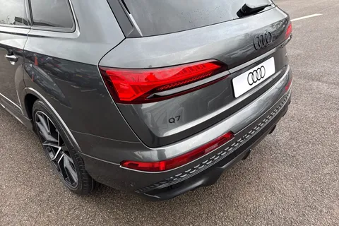  Audi Q7 3.0 TDI V6 Black Edition Tiptronic quattro Euro 6 (s/s) 5dr Thumbnail #8