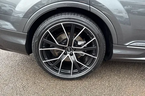  Audi Q7 3.0 TDI V6 Black Edition Tiptronic quattro Euro 6 (s/s) 5dr Thumbnail #13