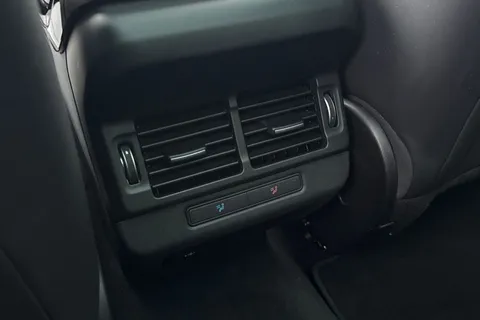 DU23NYK Land Rover Range Rover Evoque 1.5 P300e R-Dynamic HSE 5dr Thumbnail #19