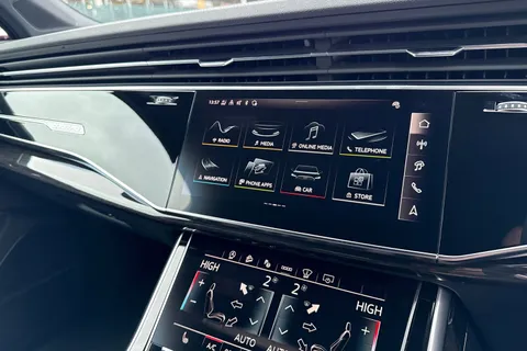  Audi Q7 3.0 TDI V6 Black Edition Tiptronic quattro Euro 6 (s/s) 5dr Thumbnail #38