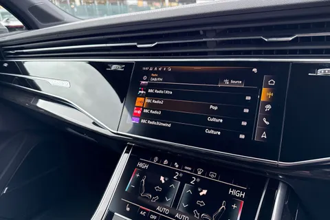  Audi Q7 3.0 TDI V6 Black Edition Tiptronic quattro Euro 6 (s/s) 5dr Thumbnail #39