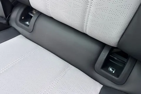 DU23NYK Land Rover Range Rover Evoque 1.5 P300e R-Dynamic HSE 5dr Thumbnail #39