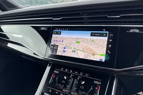  Audi Q7 3.0 TDI V6 Black Edition Tiptronic quattro Euro 6 (s/s) 5dr Thumbnail #44