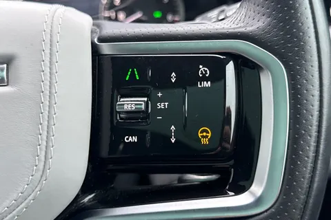 DU23NYK Land Rover Range Rover Evoque 1.5 P300e R-Dynamic HSE 5dr Thumbnail #44