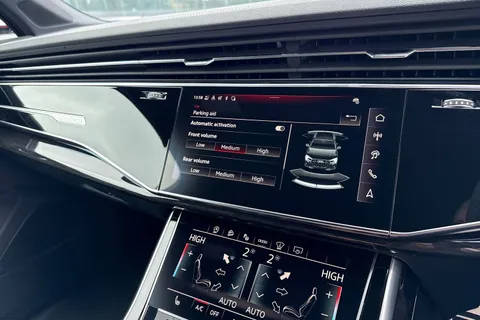  Audi Q7 3.0 TDI V6 Black Edition Tiptronic quattro Euro 6 (s/s) 5dr Thumbnail #49