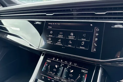  Audi Q7 3.0 TDI V6 Black Edition Tiptronic quattro Euro 6 (s/s) 5dr Thumbnail #53