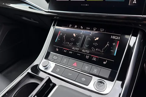  Audi Q7 3.0 TDI V6 Black Edition Tiptronic quattro Euro 6 (s/s) 5dr Thumbnail #55