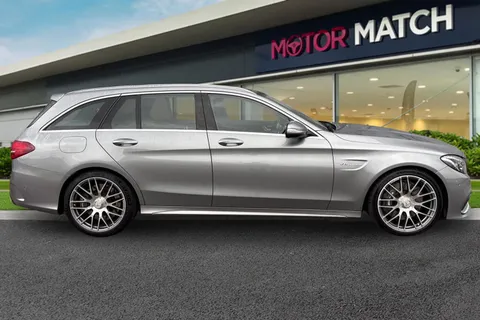 FL15EFS Mercedes-Benz C Class 4.0 C63 V8 BiTurbo AMG SpdS MCT Euro 6 (s/s) 5dr Thumbnail #4