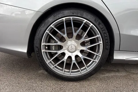 FL15EFS Mercedes-Benz C Class 4.0 C63 V8 BiTurbo AMG SpdS MCT Euro 6 (s/s) 5dr Thumbnail #11