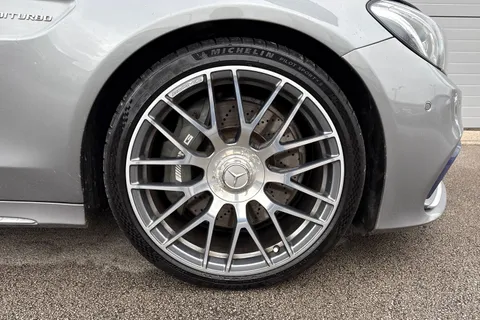 FL15EFS Mercedes-Benz C Class 4.0 C63 V8 BiTurbo AMG SpdS MCT Euro 6 (s/s) 5dr Thumbnail #12