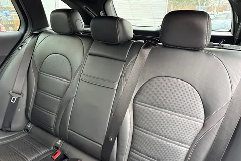 FL15EFS Mercedes-Benz C Class 4.0 C63 V8 BiTurbo AMG SpdS MCT Euro 6 (s/s) 5dr Thumbnail #20