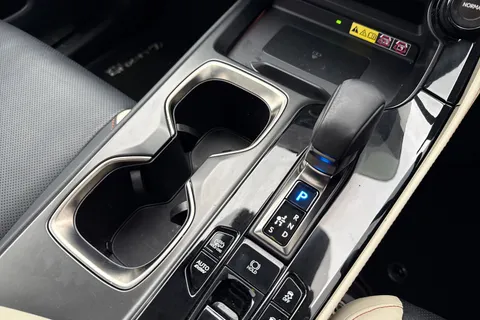 WU22VWP Lexus Nx 2.5 450h+ 18.1kWh E-CVT 4WD Euro 6 (s/s) 5dr Thumbnail #24