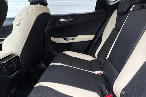 WU22VWP Lexus Nx 2.5 450h+ 18.1kWh E-CVT 4WD Euro 6 (s/s) 5dr Thumbnail #38