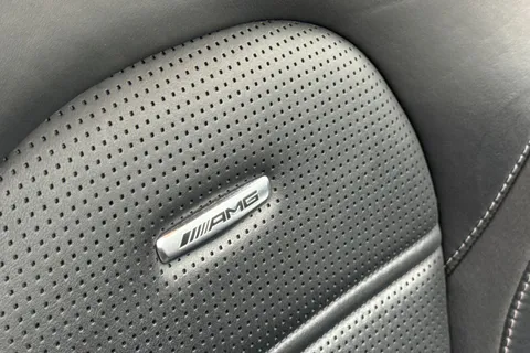 FL15EFS Mercedes-Benz C Class 4.0 C63 V8 BiTurbo AMG SpdS MCT Euro 6 (s/s) 5dr Thumbnail #43