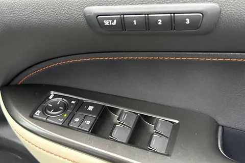 WU22VWP Lexus Nx 2.5 450h+ 18.1kWh E-CVT 4WD Euro 6 (s/s) 5dr Thumbnail #44