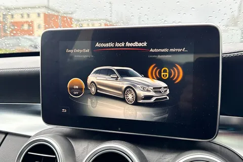 FL15EFS Mercedes-Benz C Class 4.0 C63 V8 BiTurbo AMG SpdS MCT Euro 6 (s/s) 5dr Thumbnail #49