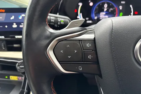 WU22VWP Lexus Nx 2.5 450h+ 18.1kWh E-CVT 4WD Euro 6 (s/s) 5dr Thumbnail #57